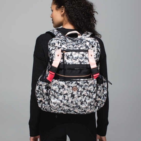 lululemon athletica Bags Lululemon Travelling Yogini Backpack